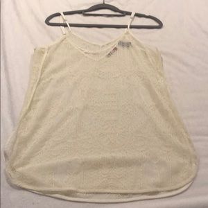 Bke lace tank in white.